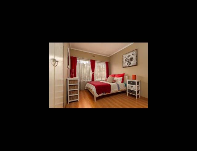 4 BEDROOM HOUSE FOR SALE IN ALBEMARLE EXT 2